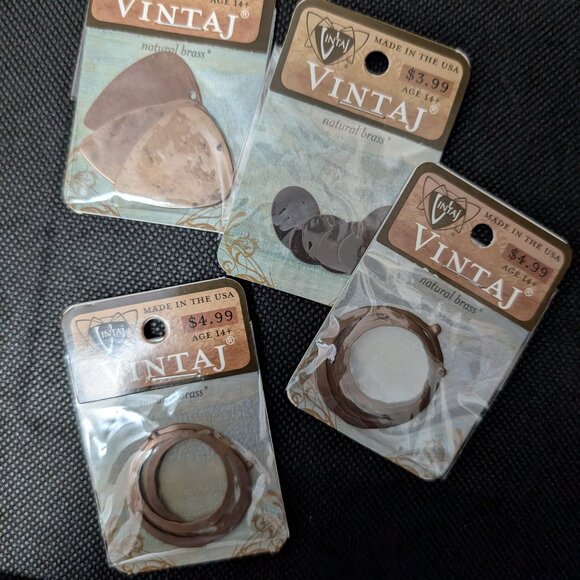 Lot of Vintaj brass jewelry making findings - Picture 5 of 5